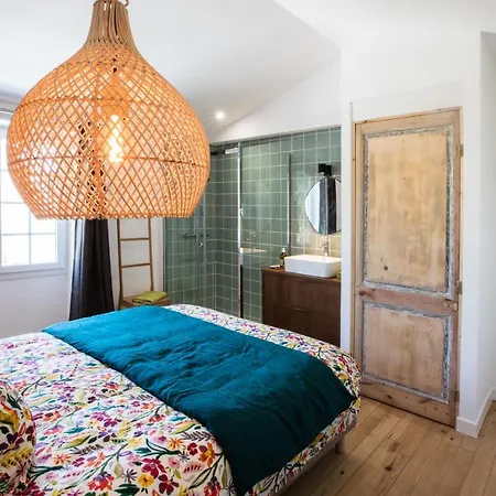 Apartment Les De Charly-superbe Duplex Dans Un Particulier, Parking Prive Gratuit